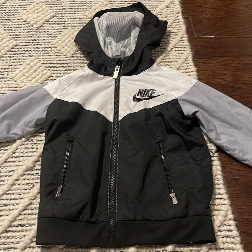 Nike wind breaker